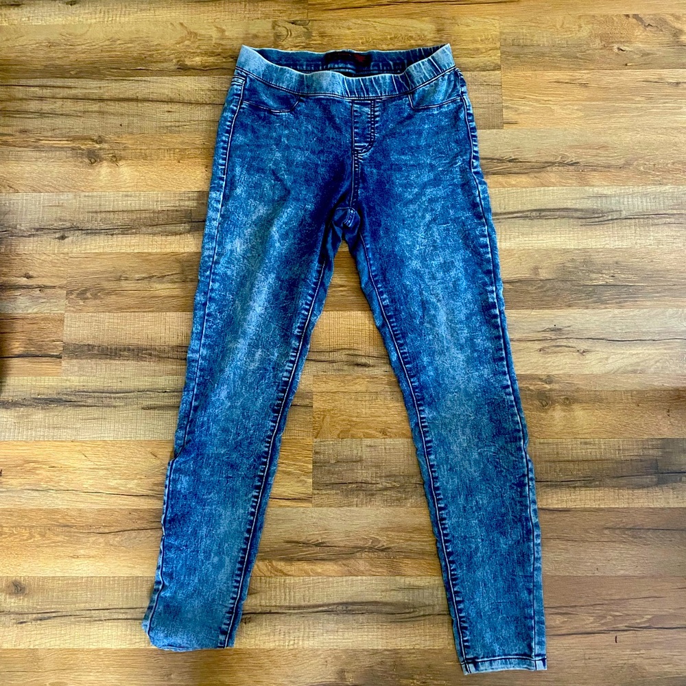 No Boundaries size 7/9 Jeggings